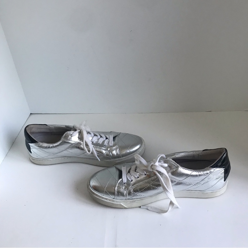 Steve Madden Quilted Metallic Sneakers Shoes. Size 9 - Picture 6 of 14